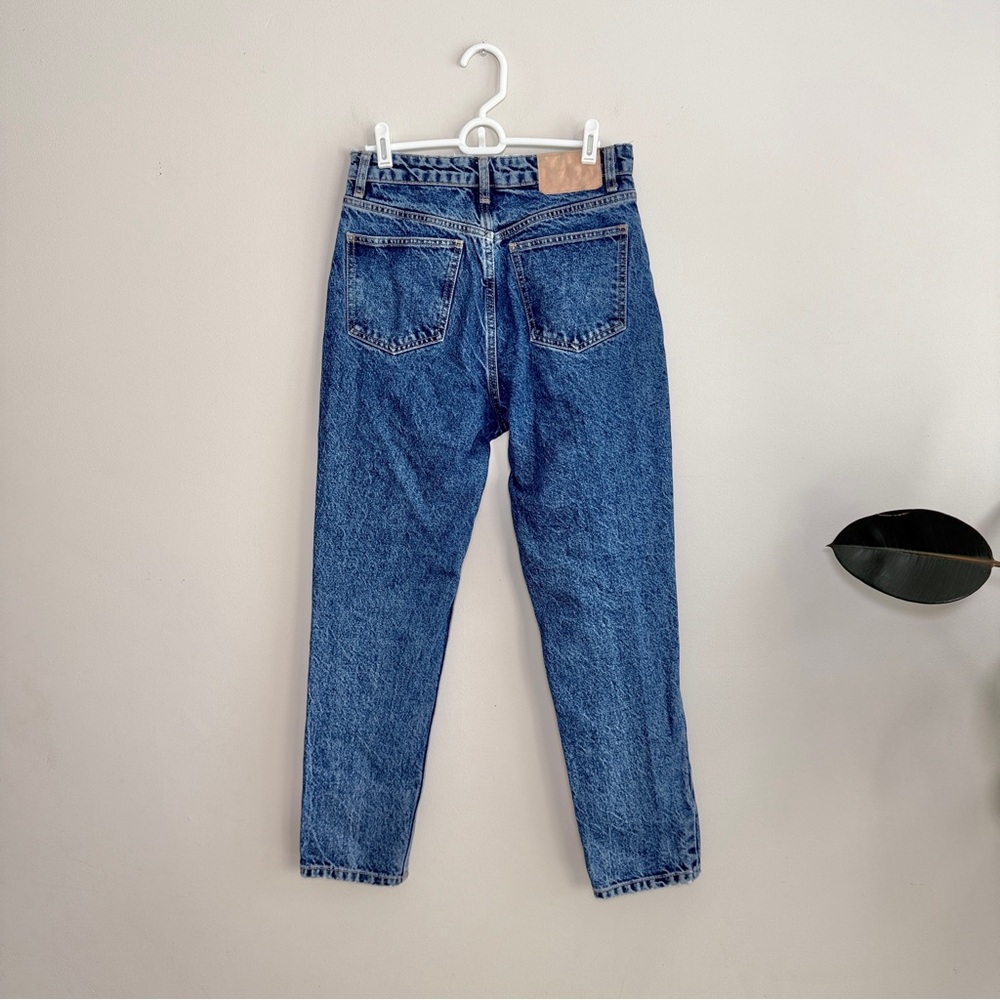 Zara High Rise Mom Fit Acid Wash Jeans - Picture 4 of 6